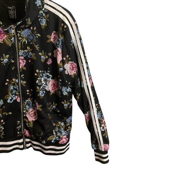Rue 21 Black Floral Bomber Jacket Mock Neck Sleeve Stripes Size M Full Zip - Picture 4 of 9
